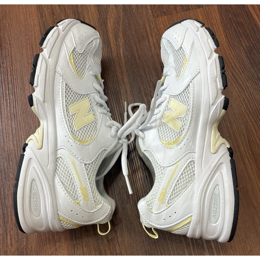 New Balance 530SK Women's Size 7 530 White with Yellow Running Shoes